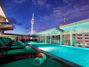 Parkroyal Serviced Suites Pool